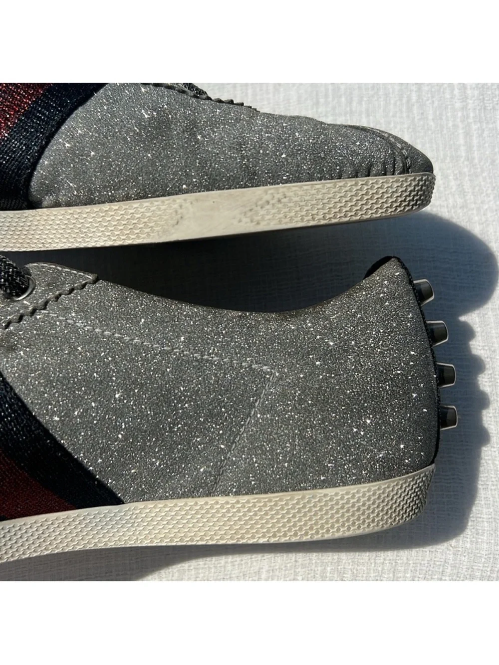 $895 Gucci Metallic Silver Glitter Bambi Web Detail Studded Low Top Sneakers 9